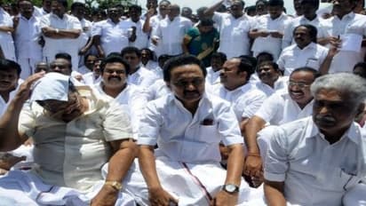 ஸ்டாலினுக்கு கலைப்புக்கும் கவிழ்ப்புக்கும் வித்தியாசம் தெரியாதா? சட்டசபை கூத்து...