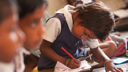 Beti Bachao Beti Padhao:78% விளம்பரச் செலவு! போதும்பா:கல்வியில் கவனம் செலுத்துங்க: எம்.பி.க்கள் குழு பரிந்துரை