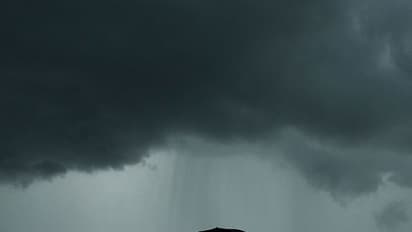 ವಾಯುಭಾರ ಕುಸಿತ : ಅ.6ರಿಂದ ರಾಜ್ಯದಲ್ಲಿ ಭಾರೀ ಮಳೆ