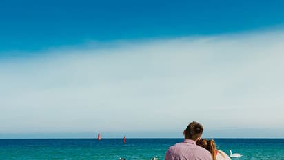 ಯುವಕ-ಯುವತಿ ಬಗ್ಗೆ ಶಂಕೆ: ದೂರು