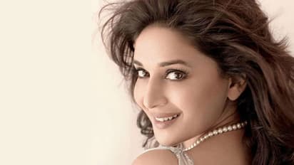 Wendell Rodricks ticks off IndiGo airlines, Madhuri Dixit for VIP treatment