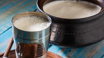 விதவிதமான லஸ்ஸி வகைகள்; அவற்றைக் குடிப்பதால் நமக்கு கிடைக்கும் நன்மைகள்;