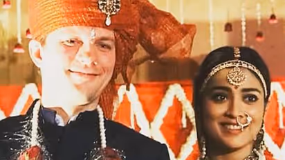 Actress Shriya Saran marries Russian beau Andrei Koscheev [Video]