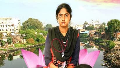 அரியலூர் அனிதாவாக ஜூலியா... கோபத்தில் கொந்தளிக்கும் நெட்டிசன்கள்..!