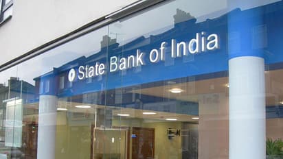 SBI to charge for not maintaining minimum balance from April 1