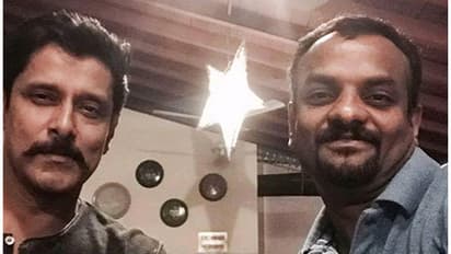 കര്ണന് മാറി മഹാവീര് കര്ണനായി; പൃഥിരാജ് പിന്മാറിയതിന് പിന്നില് സംവിധായകന് പറയുന്നു