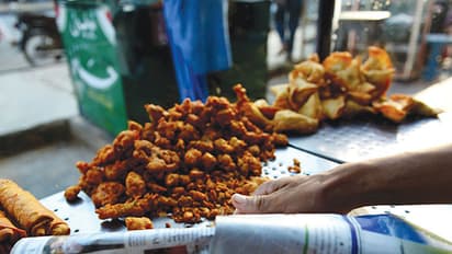 FSSAI bans use of newspapers to wrap food