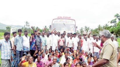 கூடுதலாக சாராயக் கடை திறப்பதற்கு எதிர்ப்பு தெரிவித்து மக்கள் சாலை மறியல் போராட்டம்….