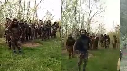 (ವಿಡಿಯೋ)ಆತಂಕ ಮೂಡಿಸಿದೆ ಕಾಶ್ಮೀರದ ಅಜ್ಞಾತ ಸ್ಥಳದಲ್ಲಿರುವ 30ಕ್ಕೂ ಹೆಚ್ಚು ಉಗ್ರರ ಈ ದೃಶ್ಯ!