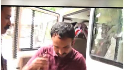 പത്താം ക്ലാസുകാരിയെ പീഡിപ്പിച്ച 45കാരനായ സ്കൂള് ബസ് ഡ്രൈവര് അറസ്റ്റില്