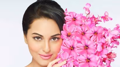 இந்த ஐந்து உணவுப் பொருட்கள் உங்கள் அழகைக் எக்கச்சக்கமாய் கூட்டும்…