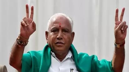 எடியூரப்பா ஏன் பச்சை கலர் துண்டு போட்டு வந்தார் தெரியுமா? இவருக்குள்ளயும் என்னமோ இருந்திருக்கு பாரேன்...