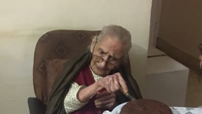 107 வயது பாட்டிக்கு இன்ப அதிர்ச்சி அளித்த ராகுல் காந்தி.... பாட்டியின் ஆசை என்ன தெரியுமா?