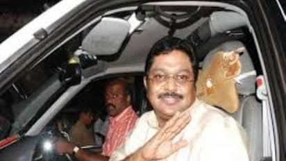 உலக அளவில் ரீச் ஆன தினகரன்! பெருகும் ஆதரவுக்கு பின்னணி என்ன?