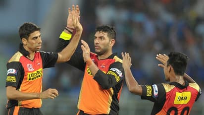 Dhawan, Nehra plot Mumbai's downfall