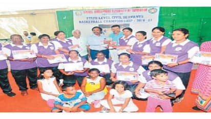 சொந்த ஊரில் மண்ணின் பெயரைக் காப்பாற்றிய திருநெல்வேலி மகளிர் அணி…