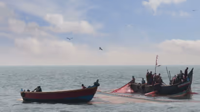 തീരത്ത് ശക്തമായ കാറ്റിന് സാധ്യത; മത്സ്യത്തൊഴിലാളികള്‍ക്ക് ജാഗ്രത നിര്‍ദേശം