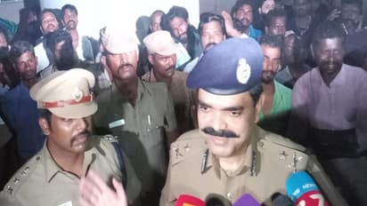 மாணவர்கள் போராடக் கூடாது...! போராடினால் அரசு வேலை கிடைக்காது...! போலீஸ் கமிஷனரின் அடடே எச்சரிக்கை...!