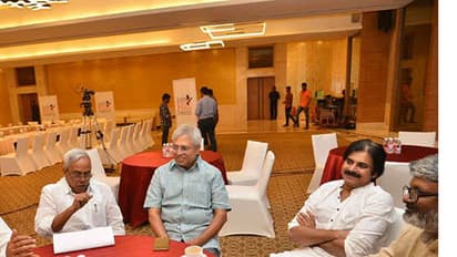 బ్రేకింగ్ న్యూస్ : జెఎఫ్సీలో విభేదాలు