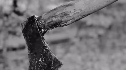 10ನೇ ತರಗತಿ ಪಾಸಾಗದಿದ್ದರೆ ಮನೆಯಿಂದ ಹೊರ ಹಾಕುವೆ ಎಂದ ತಂದೆಯ ಕೊಲೆ