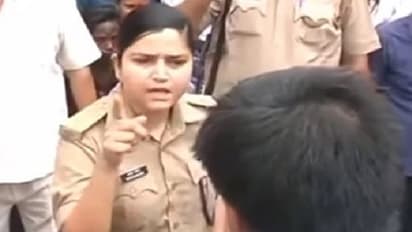 ಬಿಜೆಪಿ ನಾಯಕರನ್ನು ಅರೆಸ್ಟ್ ಮಾಡಿದ್ದ ಲೇಡಿ ಪೊಲೀಸ್ ಅಧಿಕಾರಿಗೆ ಟ್ರಾನ್ಸ್'ಫರ್ ಶಿಕ್ಷೆ?