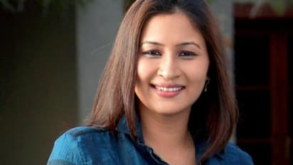 నెటిజన్ అనుచిత వ్యాఖ్య: విషాదంలో నేనుంటే అంటూ గుత్తా జ్వాల ఫైర్