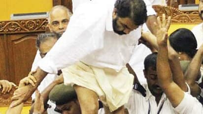 നിയമസഭ കയ്യാങ്കളി കേസ്: പൊതുതാൽപര്യ ഹർജി തള്ളി