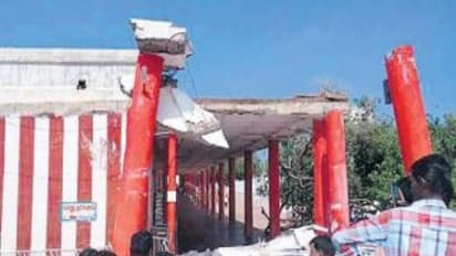 தொடரும் தி...தி...! திருச்செந்தூரை அடுத்து திருவண்ணாமலை...கோவில் சுவர்கள் இடிவதால் மக்கள் வேதனை...!