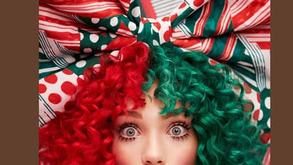 എന്റെ നഗ്ന ചിത്രങ്ങള്‍ വില്‍ക്കേണ്ടെന്ന് ഗായിക; നഗ്ന ചിത്രം ട്വറ്ററില്‍ പോസ്റ്റ് ചെയ്ത് താരം