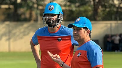 সচিন না থাকলেও উইন্ডিজের বিপক্ষে ভারতের বিশাল স্কোর! যুবরাজ ঝড় উঠল আবার