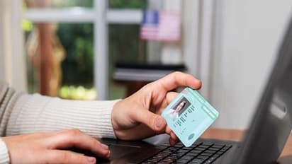 പേഴ്സണൽ ലോൺ ആവശ്യമുണ്ടോ? പാൻ കാർഡ് ഉപയോ​ഗിച്ച് ഉടനടി 5 ലക്ഷം വരെ ലഭിക്കും 