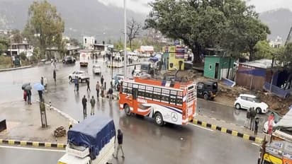 Vehicles movements halted due to closure of Jammu-Srinagar National Highway (Photo/ANI)