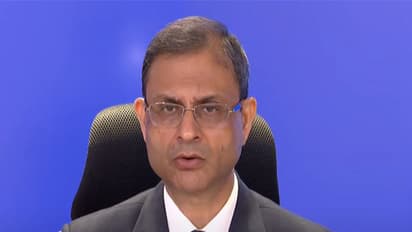 RBI's policy shifts resulted in rupee's 1.8pc depreciation against USD in 2025: UBI Report