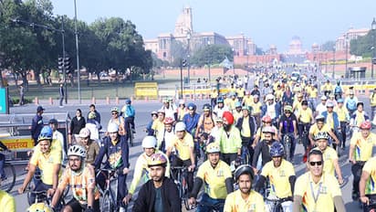 Cyclists in ‘FIT India Sundays on Cycle’ event (Photo: SAI Media)