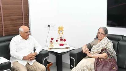 Gujarat CM Bhupendra Patel with committee Chairperson Justice Ranjana Desai (Photo/ANI)