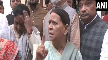 'Nitish Kumar consumes bhaang & comes to assembly': Rabri Devi's lewd gesture charge against Bihar CM (WATCH)