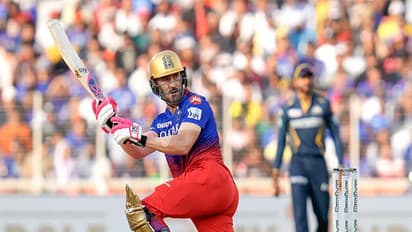 Faf du Plessis: বয়স যেন শুধুই সংখ্যা মাত্র! ৪০ বছরে পা দিয়েও ২২ গজে ঝড় তুলছেন ডু প্লেসি