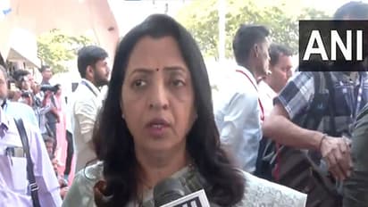 Shiv Sena MLA Manisha Kayande (Photo/ANI)