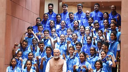 PM Narendra Modi with athletes. ( Photo- Narendra Modi/X)