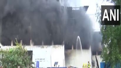 Efforts underway to control massive fire at MIDC in Navi Mumbai (Photo/ANI)