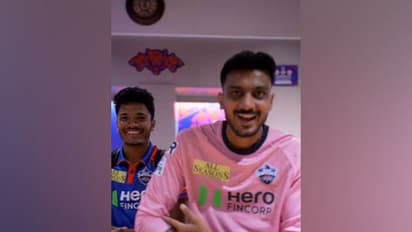 Axar Patel making the cradle gesture to welcome KL's baby girl. (Photo- Delhi Capitals X/@DelhiCapitals)