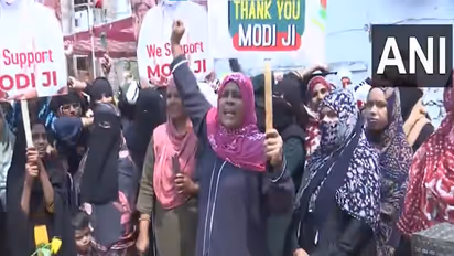 "Thank you Modi ji": Muslim women in Bhopal come out in support of Waqf Amendment Bill (WATCH)