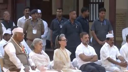 Congress president Mallikarjun Kharge, Rahul Gandhi, Sonia Gandhi and Congress leaders take part in prayers meet at Sabarmati Ashram (Photo: ANI)