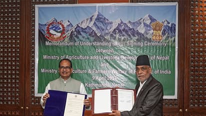 Shivraj Singh Chouhan and Nepal's Minister for Agriculture and Livestock Development Ram Nath Adhikari (Photo/@ChouhanShivraj)
