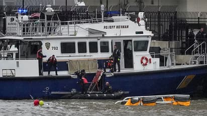 Caught on camera: Helicopter spins, crashes into Hudson River in New York, 6 dead (WATCH)