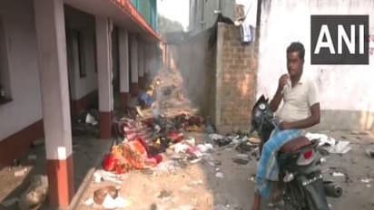 3 killed, 150 arrested in Bengal protests against Waqf Act; BJP says CM Mamata trying to 'create Bangladesh'