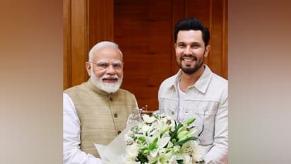 Prime Minister Narendra Modi and Actor Randeep Hooda (Photo/Instagram/@randeephooda)