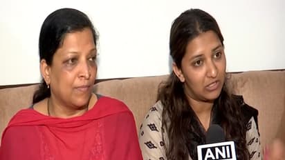 Wife of deceased Santosh Jagdale, Pragati Jagdale and daughter Asawari Jagdale