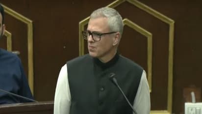 'അവശ്യ സാധനങ്ങൾ കിട്ടുന്നുവെന്ന് ഉറപ്പാക്കും'; ജമ്മു കാശ്മീർ വീണ്ടും ഉന്നതതലയോഗം വിളിച്ച് മുഖ്യമന്ത്രി