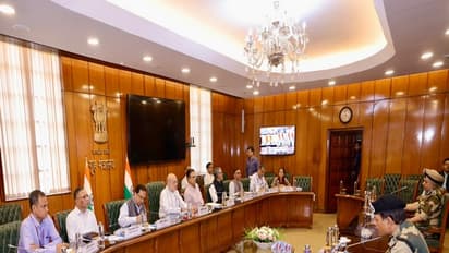 Union Home Minister chaired a meeting with the Chief Ministers and Lieutenant Governors of border states adjoining Pakistan and Nepal (Photo/X @AmitShah)